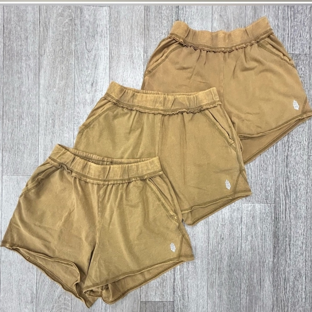 TRADED FREE PEOPLE MOVEMENT Set - Picture 4 of 8